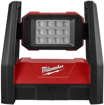 Imagen de Foco Led De Piso Sin Batería Ni Cargador 2360-059 Milwaukee